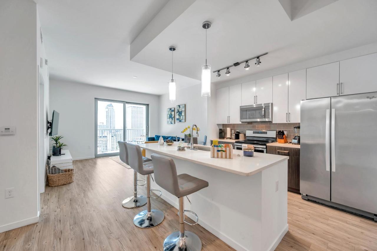 Luxury 1 Bedroom With Den Downtown Tampa Apt - City Views, Rooftop Pool, Workspace Экстерьер фото