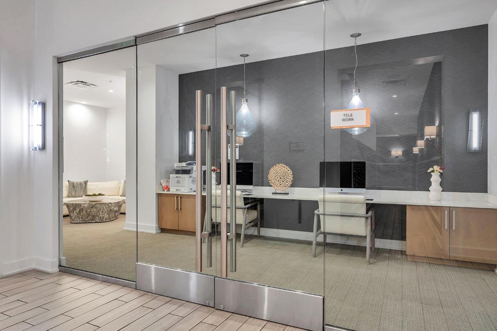 Luxury 1 Bedroom With Den Downtown Tampa Apt - City Views, Rooftop Pool, Workspace Экстерьер фото